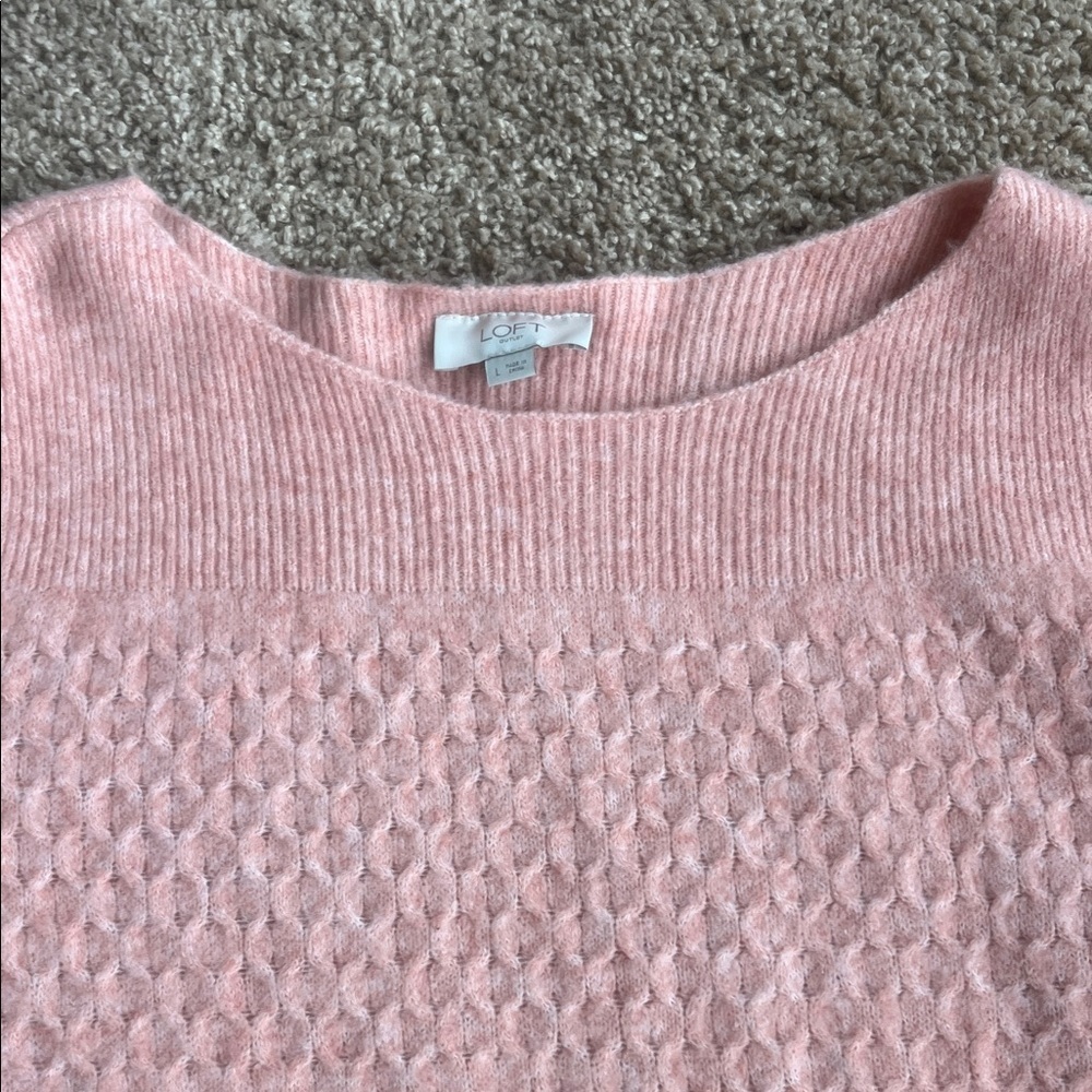 LOFT Soft Pink Crew Neck Sweater Size L - Picture 3 of 6